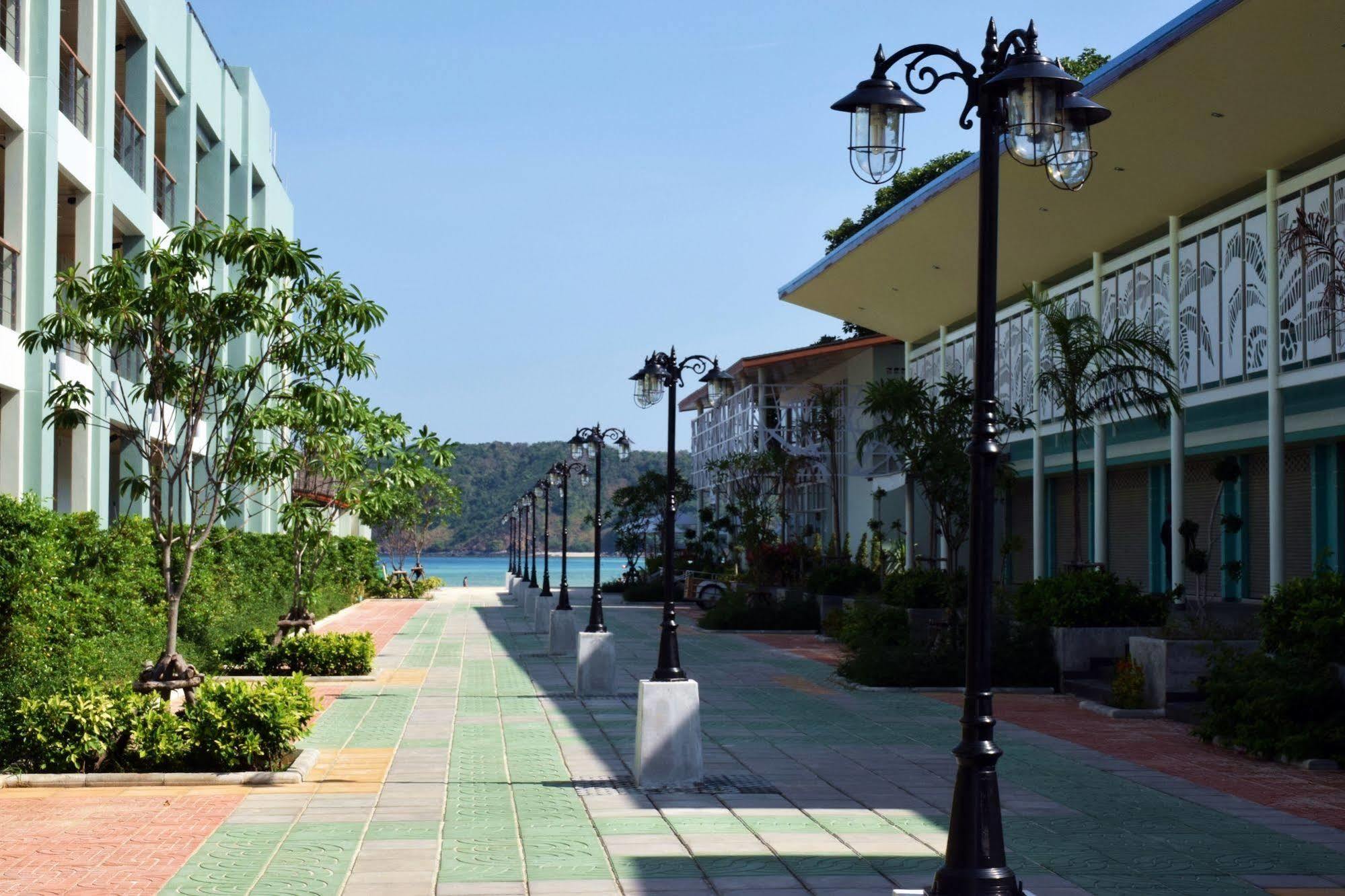 Phi Phi Harbour View Hotel-SHA Extra Plus Exterior foto
